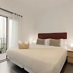 Ola Living Macba Apartment