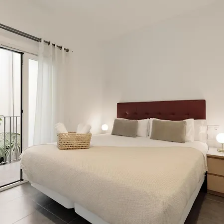 Ola Living Macba 公寓