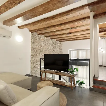 Ola Living Macba 公寓